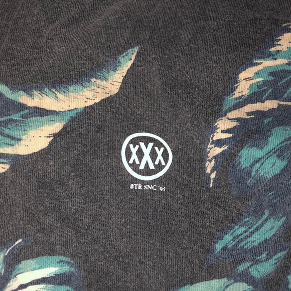 10Deep palm pattern tshirt for men - Picture 2 of 3